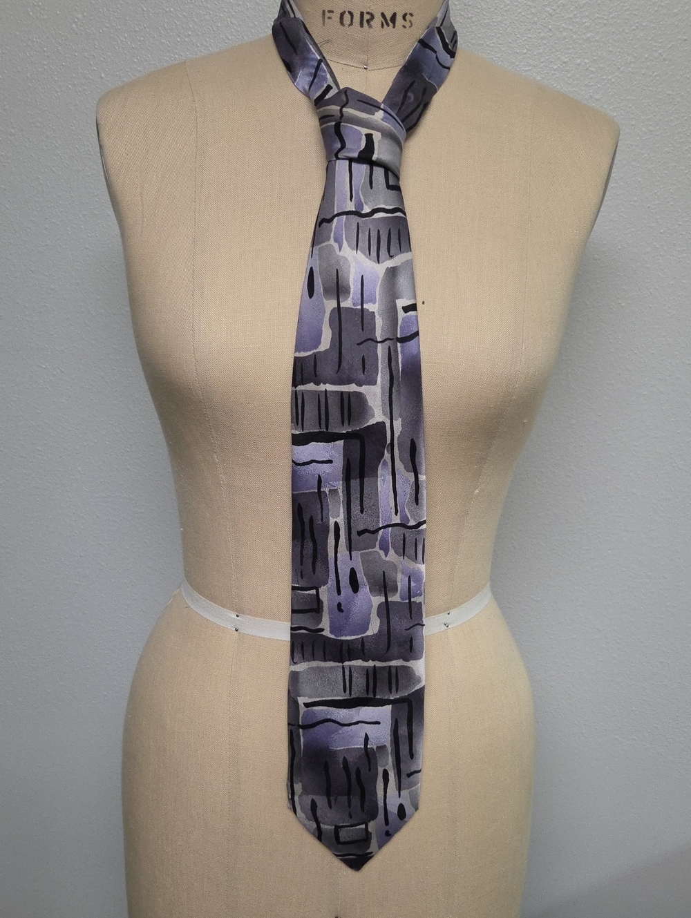 J. Garcia Lavender and Gray Abstract Geometric Tie